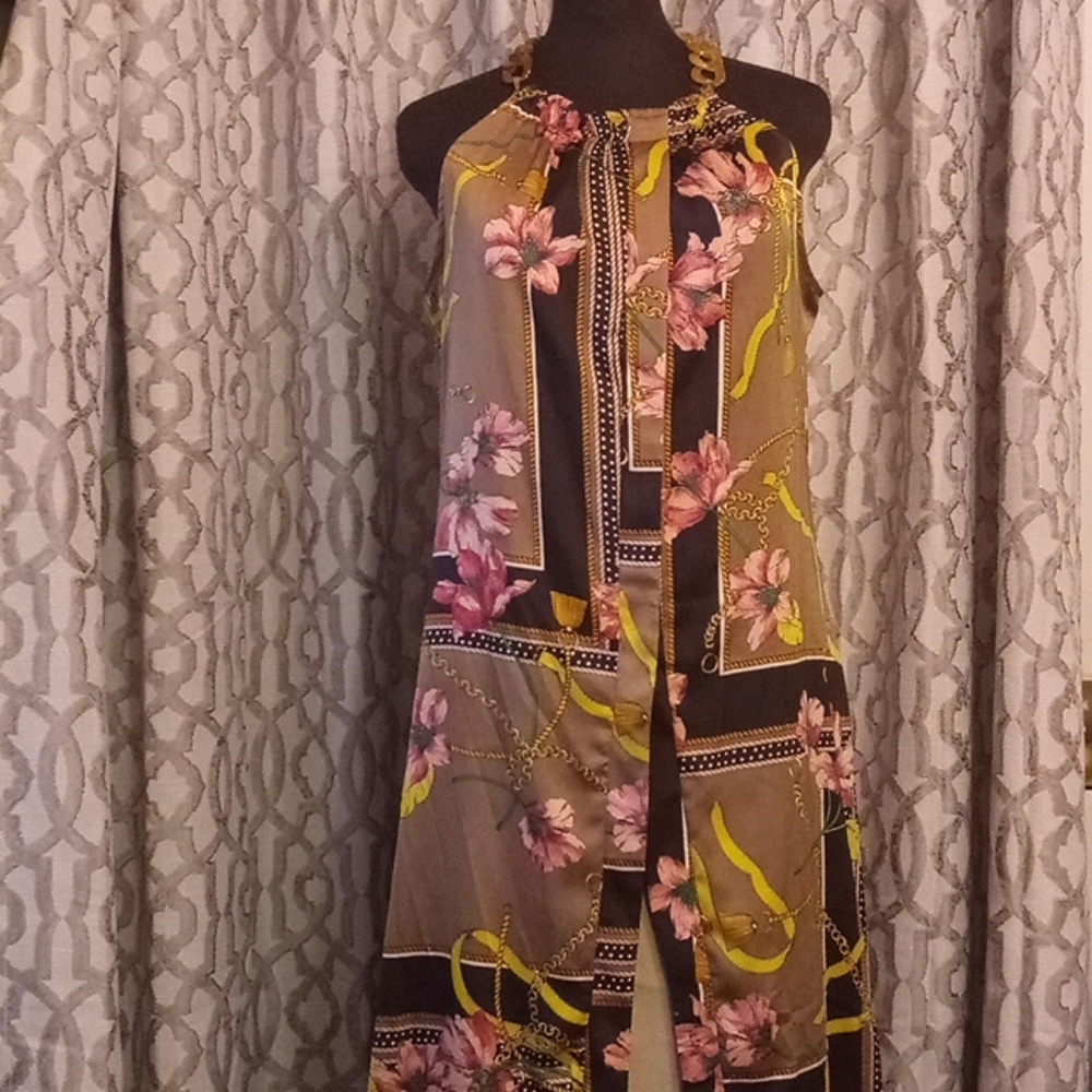 Woman's open dress cape (E)